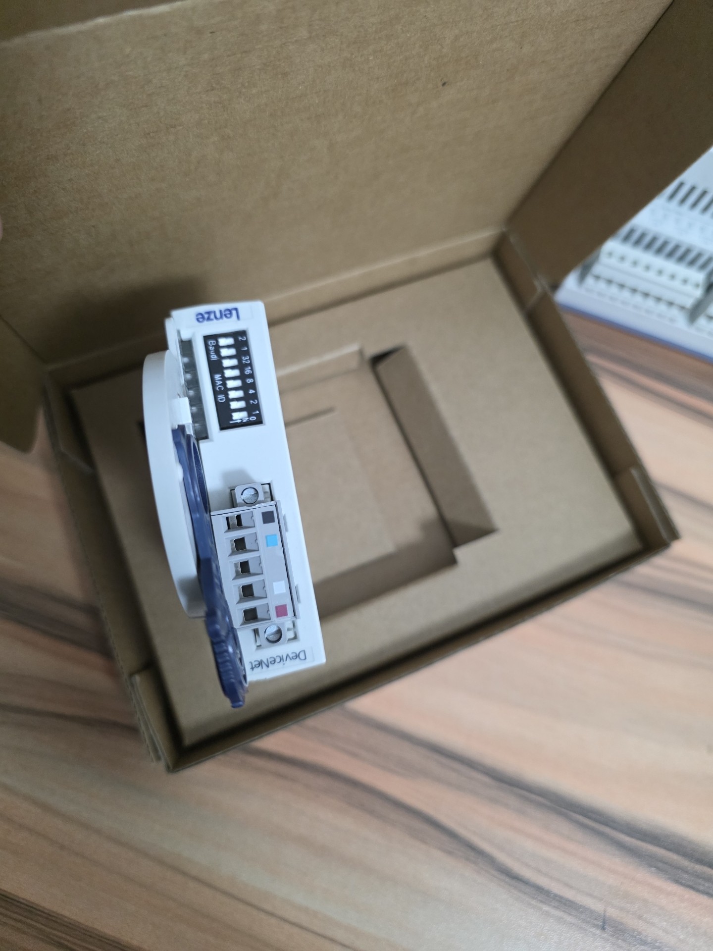 Lenze Module E94AYCDN/S, Brand - Woodworking News 评论和价格